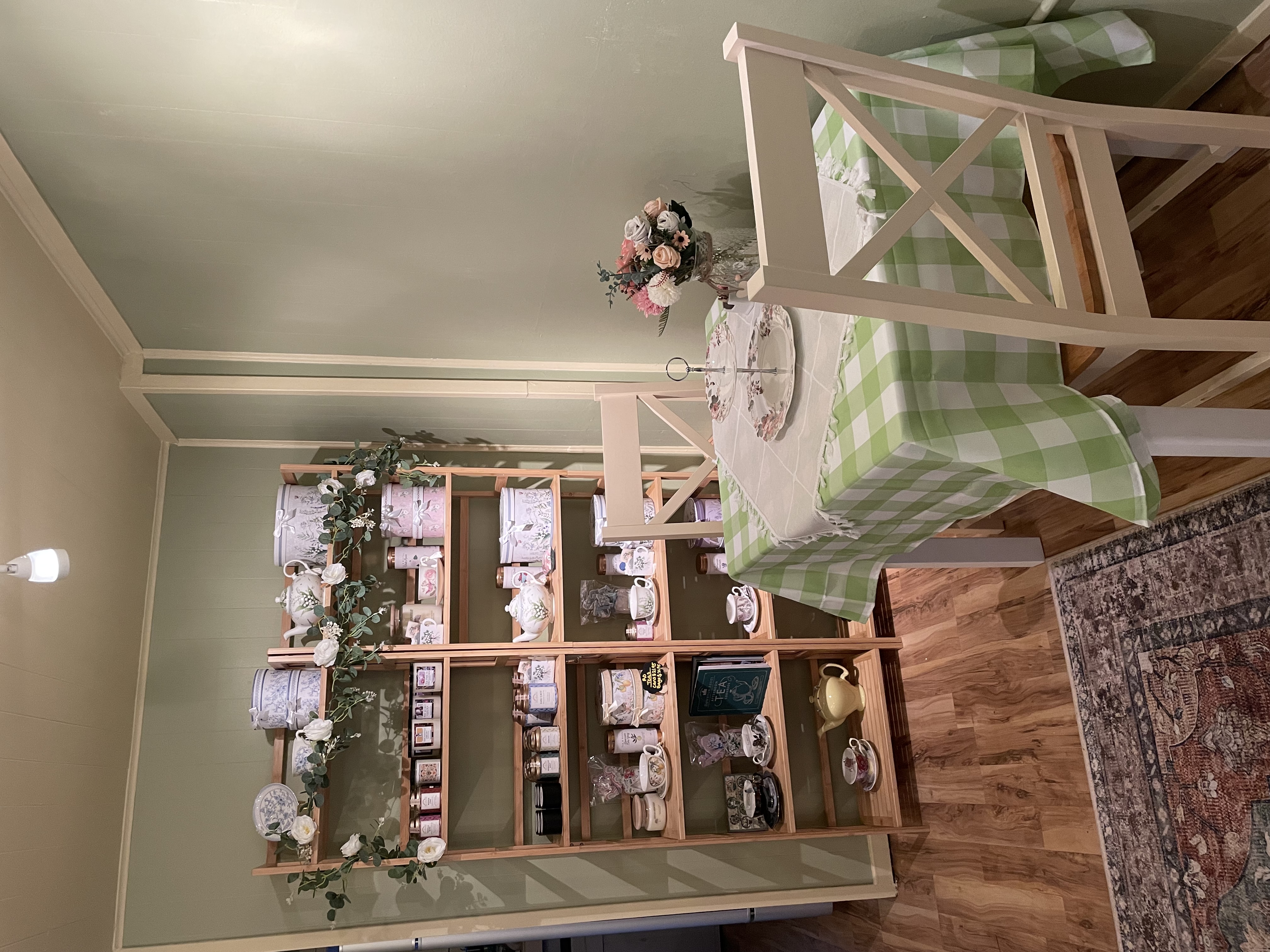 Seasonal table decor at Meadowbrook Tea Room